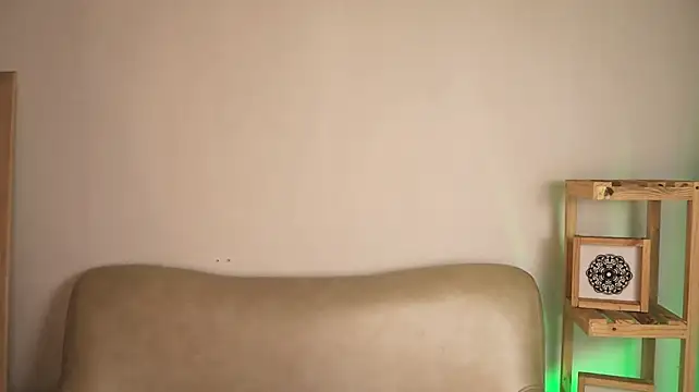 SweetLila_ live cam on StripChat