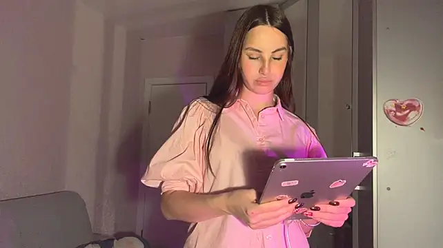 IngaNimon live cam on StripChat