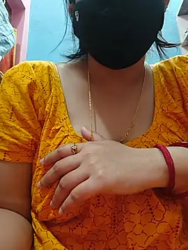radhika7979 live cam on StripChat