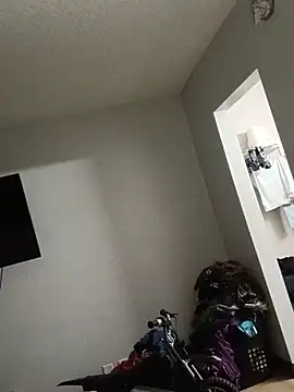 nakedgarbageperson (F milf) - Keep 2 nipple out 2minute