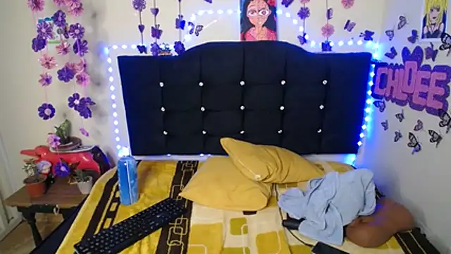 Candy_chloee live cam on StripChat