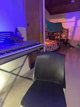 NikkiNix