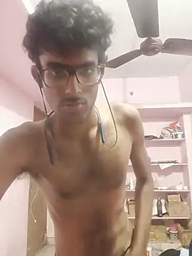 manikanda64 live cam on StripChat
