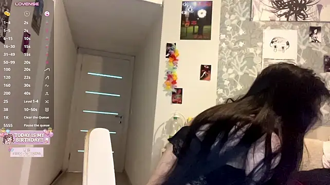 cutevina live cam on StripChat