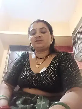 desimodel143 live cam on StripChat