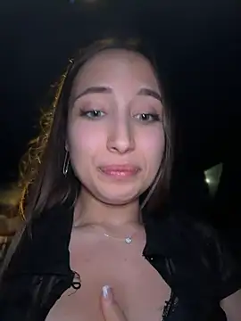 ICrazyOneIRL live cam
