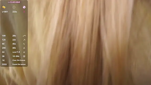 VerleneGambler live cam on StripChat