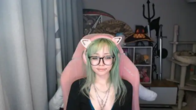 SaxonDibs live cam on StripChat