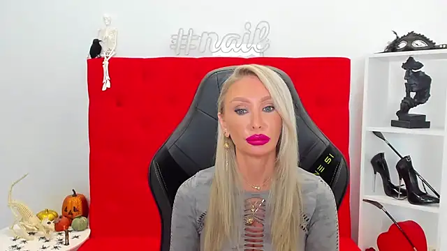 ElizaWeize live cam on StripChat
