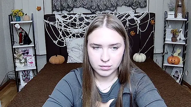 LauraHlot