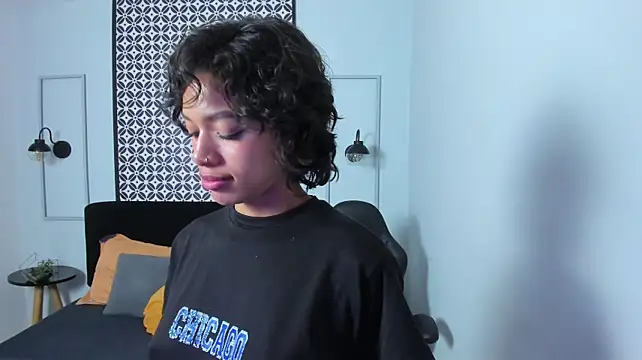 britney_collins_ (F teen) - open my mouth 💋