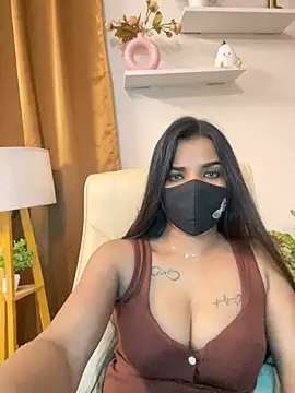 its_ur_flora live cam on StripChat