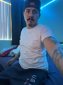 PeterGrandee live cam on StripChat