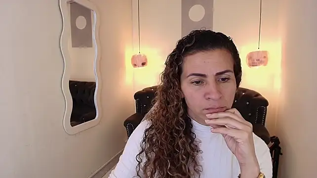 angelbluemilf live cam on StripChat
