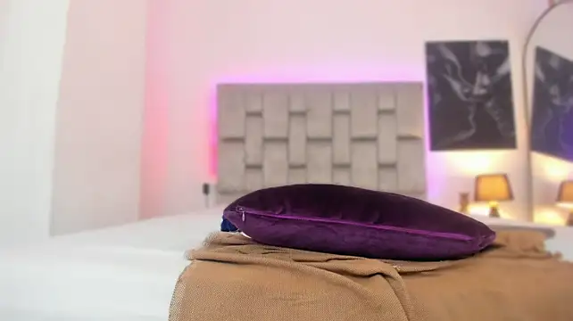 Kiaraa_lux webcam
