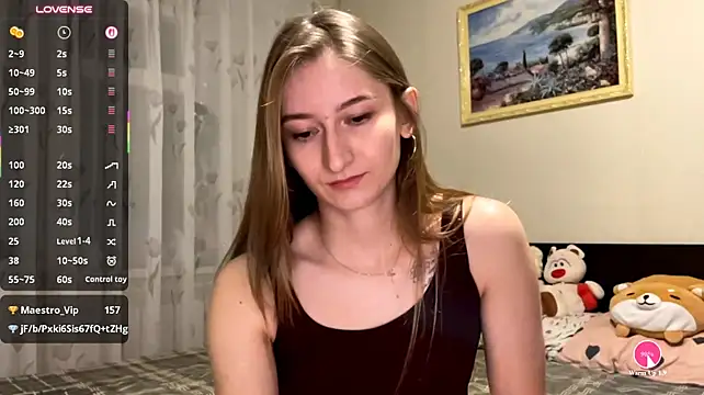 KiraLuxe1, live now