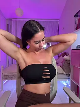Meliazz Live Webcam on Stripchat