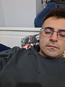 HugeTurkishCock live cam