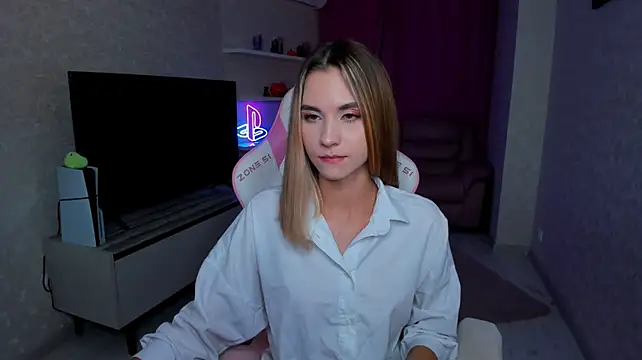 EllaCurtis