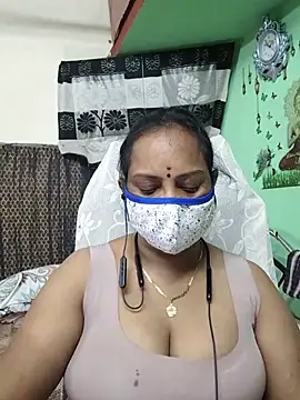 salukutty live cam on StripChat
