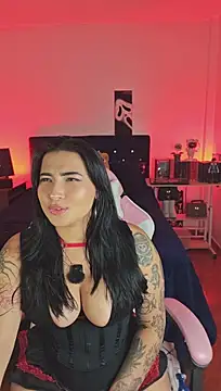 Pauilina live cam on StripChat