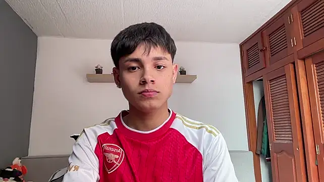 Andy_Belier23, live now