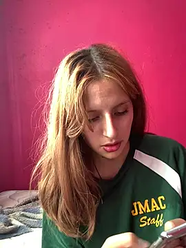 Nenaaa-Neniux live cam on StripChat