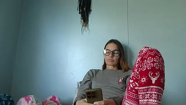 bamalove80 live cam on StripChat