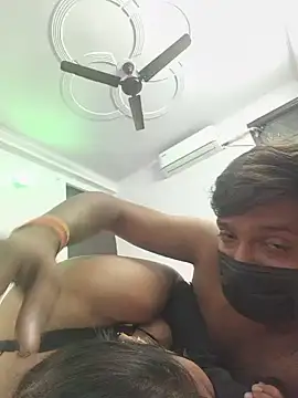 desi_group_fun live cam on StripChat