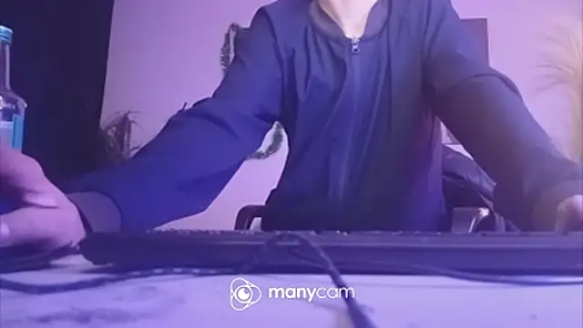 der_dino30 live cam on StripChat
