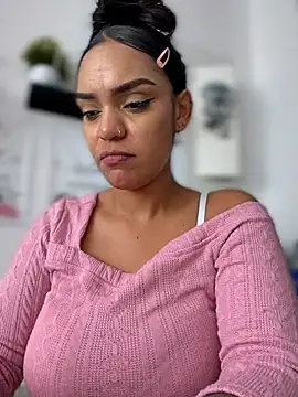 Sara-77 live cam