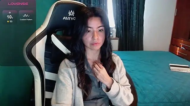 alice_middlee