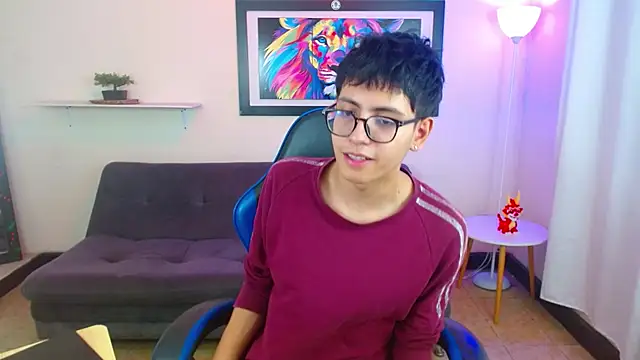 alexcum_18