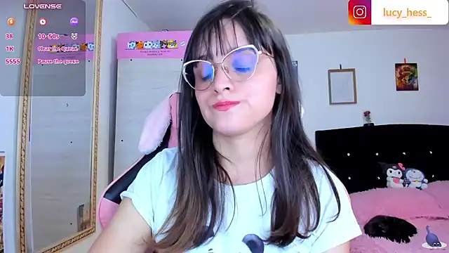 Lucyy-hess live cam on StripChat