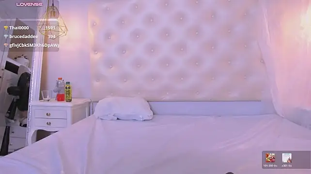 Lanapeachess live cam on StripChat