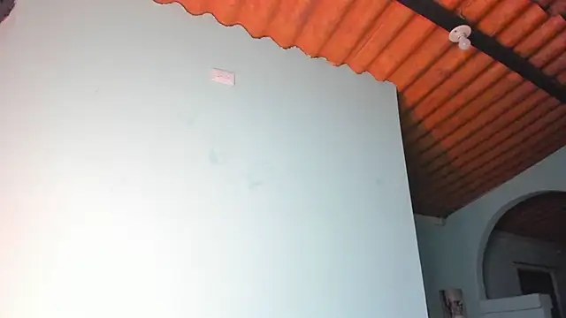 Modèle: REINA_ADAHARA