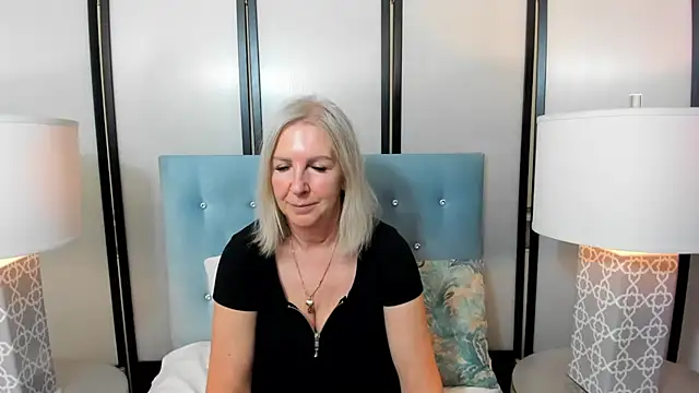 EricaTop live cam on StripChat