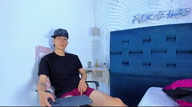 Sammyhot19 live webcam