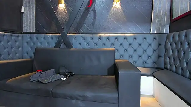 Kelvin_blessed live cam on StripChat