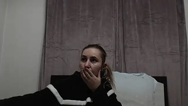 RubyQtee live cam on StripChat