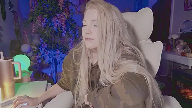 Talulaa live cam