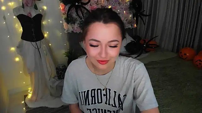 SereneFlame live cam on StripChat