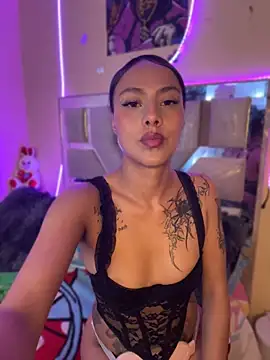 eiimy-fire live cam on StripChat