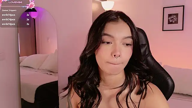 AnabelWolf live cam on StripChat