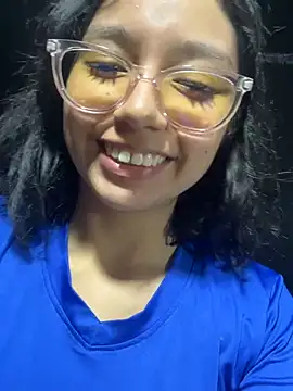 YumiGummy live cam on StripChat