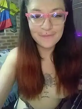 _Alaskamisa live cam on StripChat