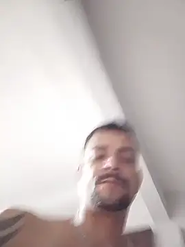 RuiAtivo20cm live cam on StripChat