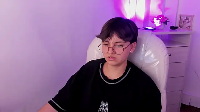 Nathaly_ds live cam on StripChat