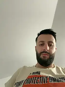 Cosmicosssu live cam on StripChat