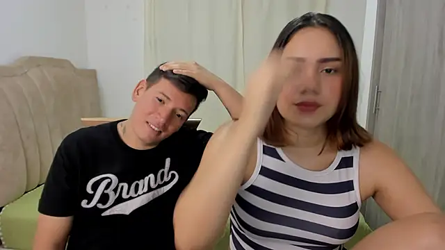 ethanandzoe live sex cam